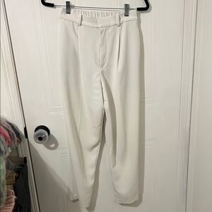 Uniqlo Women’s Classic White Pants
